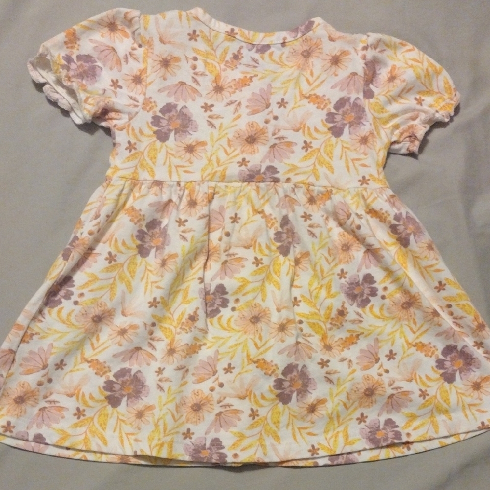 Charming Floral Baby Dress with Buttons - Picture 6 of 7